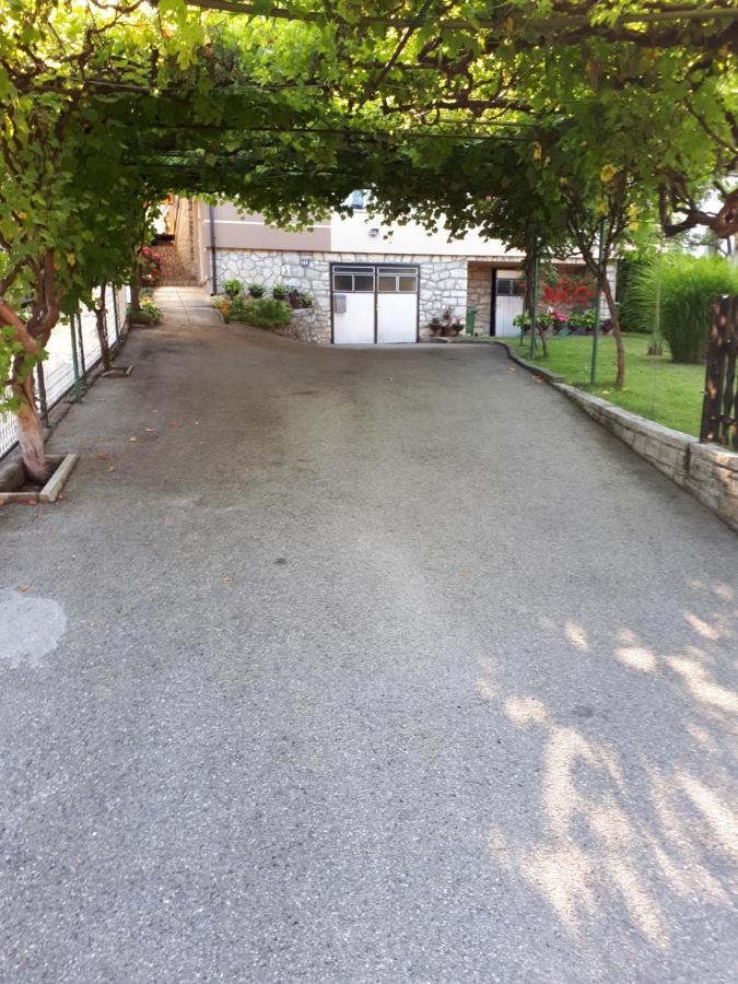 Iris Room & Apartment سلوني المظهر الخارجي الصورة