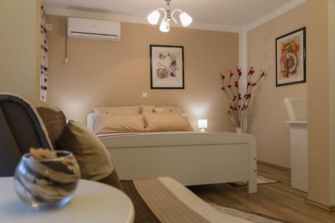 Iris Room & Apartment سلوني المظهر الخارجي الصورة